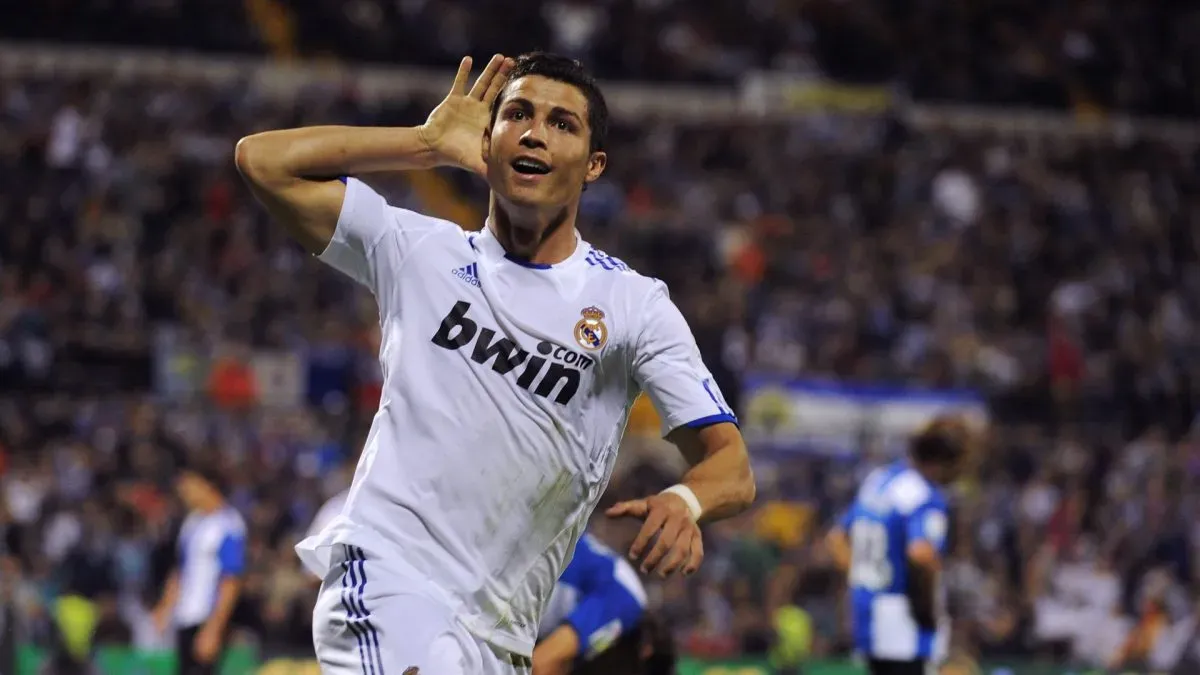 ALICANTE, SPAIN - OCTOBER 30: Cristiano Ronaldo of Real Madrid celebrates after scoring his team's second goal during the La Liga match between Hercules FC and Real Madrid at Estadio Jose Rico Perez on October 30, 2010 in Alicante, Spain. (Photo by Denis Doyle/Getty Images)