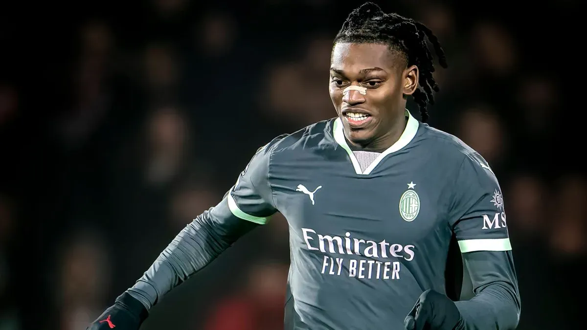 Leao nose band feyenoord
