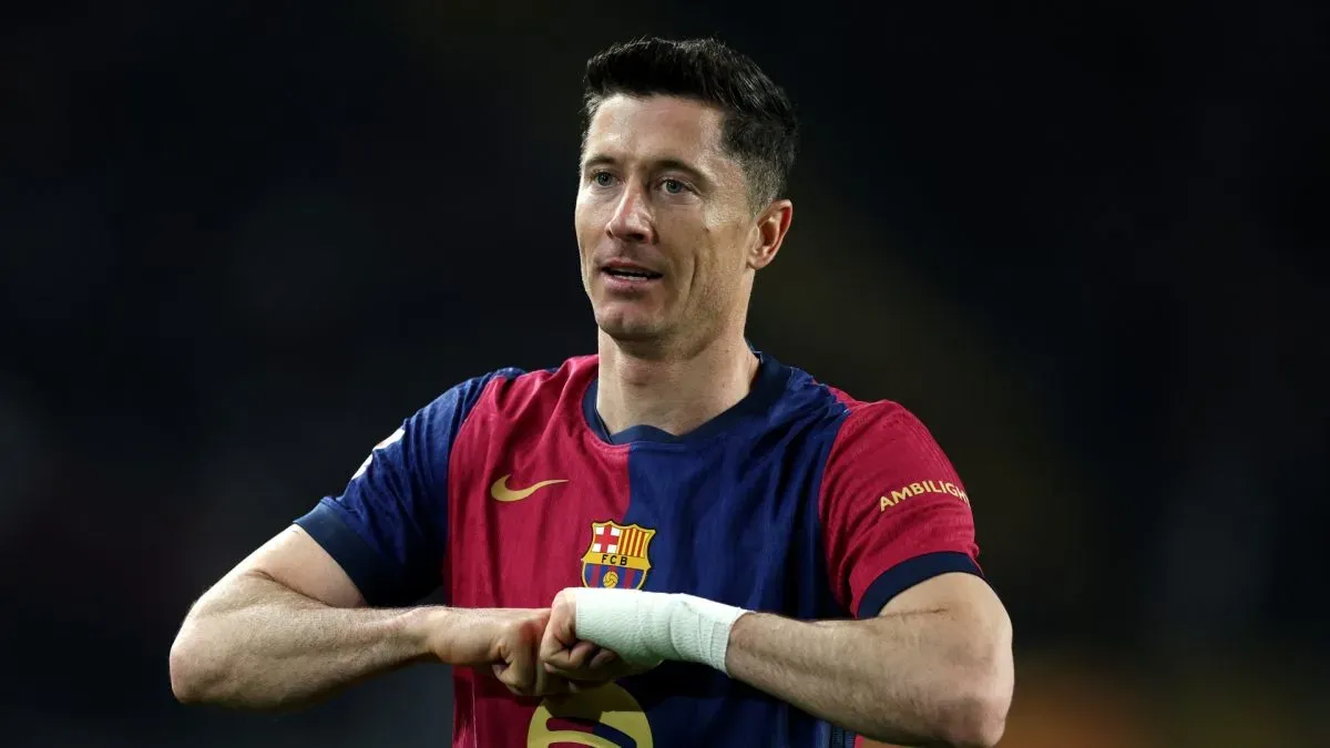 Robert Lewandoski celebrates a goal